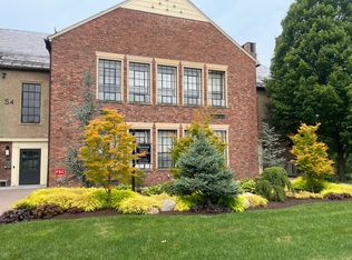 54 Round Hill Rd #31, Northampton, MA 01060