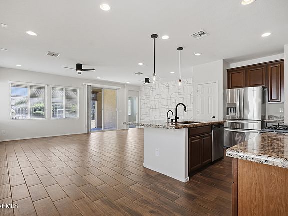 3rd image of 17881 W SILVER FOX Way