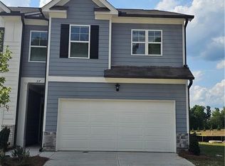 27 Berryville Dr, Dawsonville, GA 30534