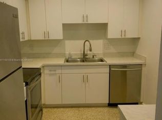 6880 SW 77th Ter #0, Miami, FL 33143