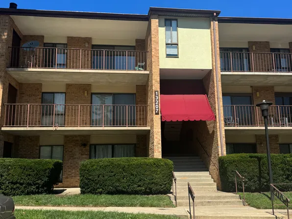13207 Dairymaid Dr APT 301, Germantown, MD 20874