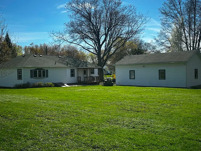92 Daytona Ave — Photo 4