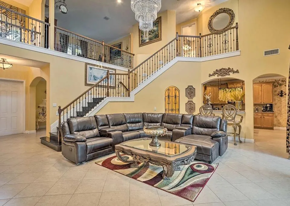 6425 Royal Palm Beach Blvd