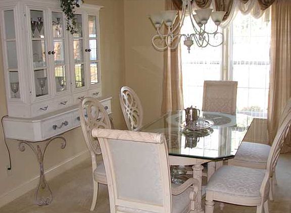 4th image of 2156 Fox Chase