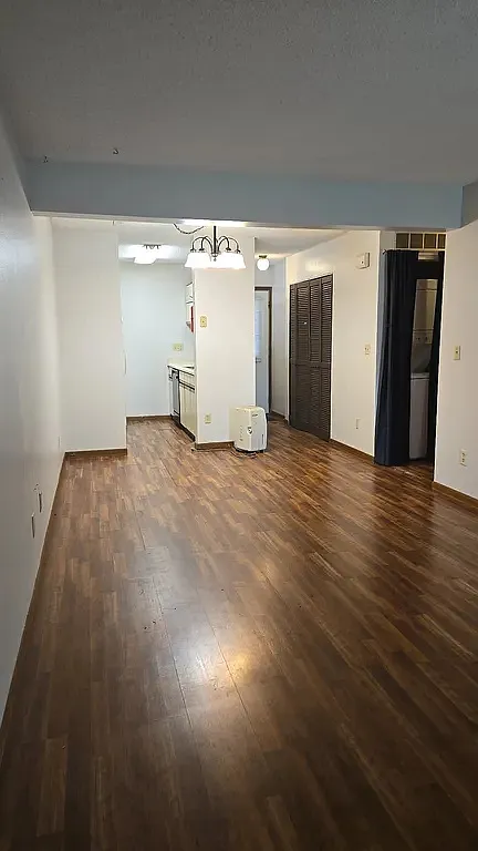 2 bed, $1,185 — Photo 2