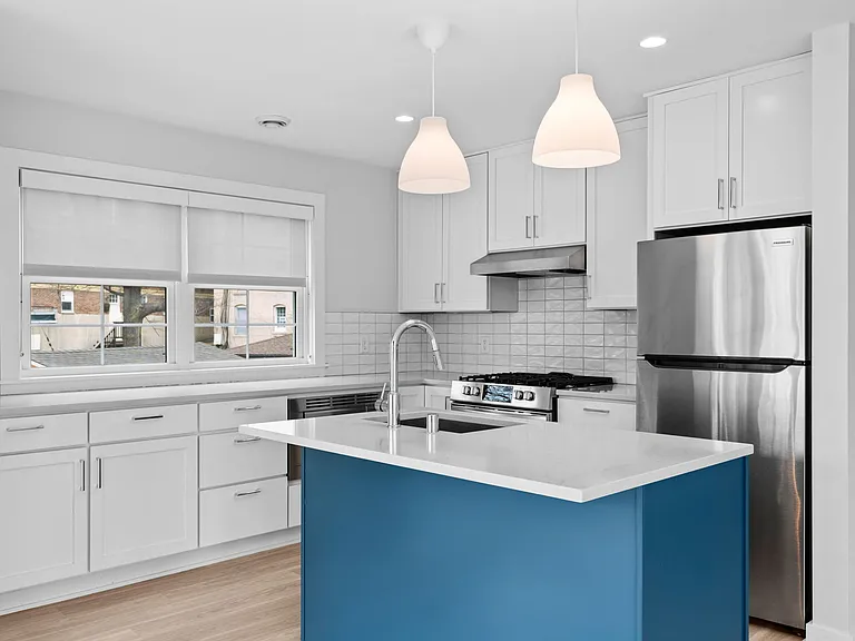 Harriet Apartments — Photo 12