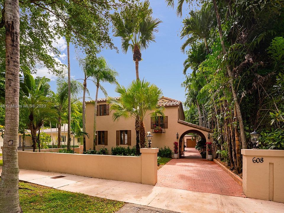 1st image of 608 Altara Ave