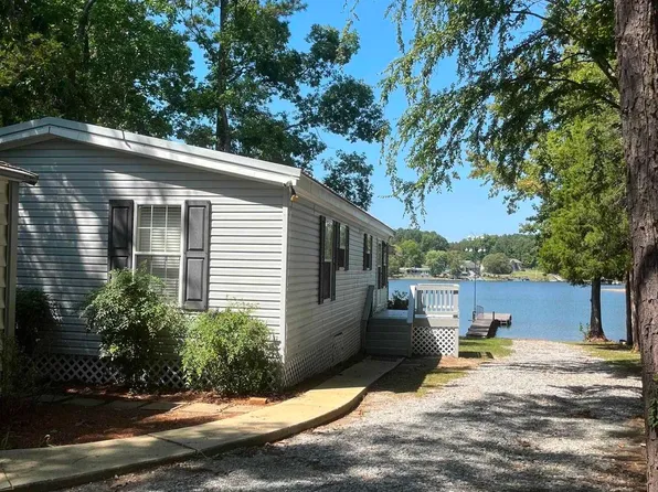 107 Oak Pointe Rd, Prosperity, SC 29127