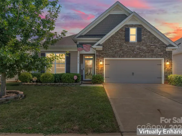 278 Robinwood Ln, Lake Wylie, SC 29710