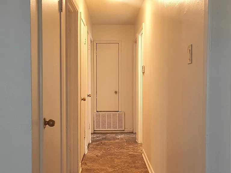 6115 Parker St — Photo 7