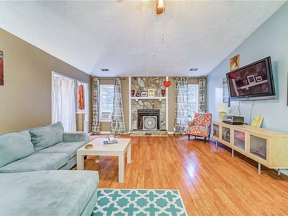 5th image of 1702 Colemans Lndg