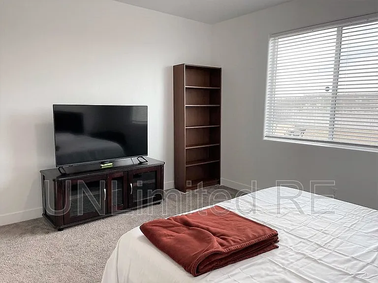 11851 Pegasus Rd — Photo 13