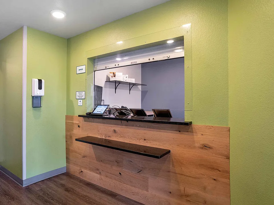 Lobby and Guest Check-in