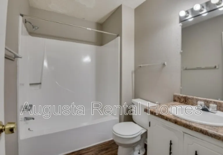 2449C Jennings Rd — Photo 17