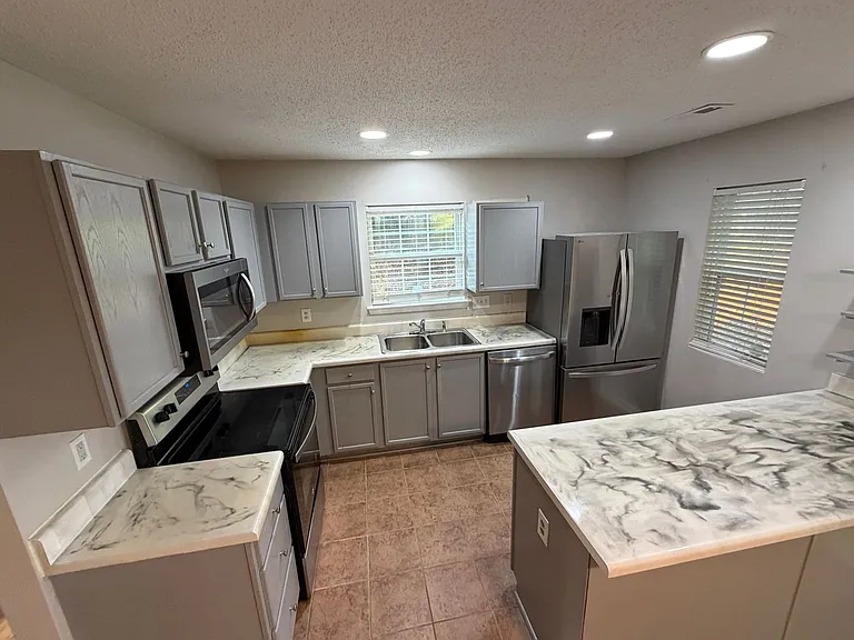 1047 Oak Blossom Way — Photo 5