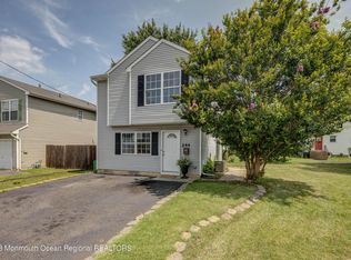 244 Raritan St, Keyport, NJ 07735