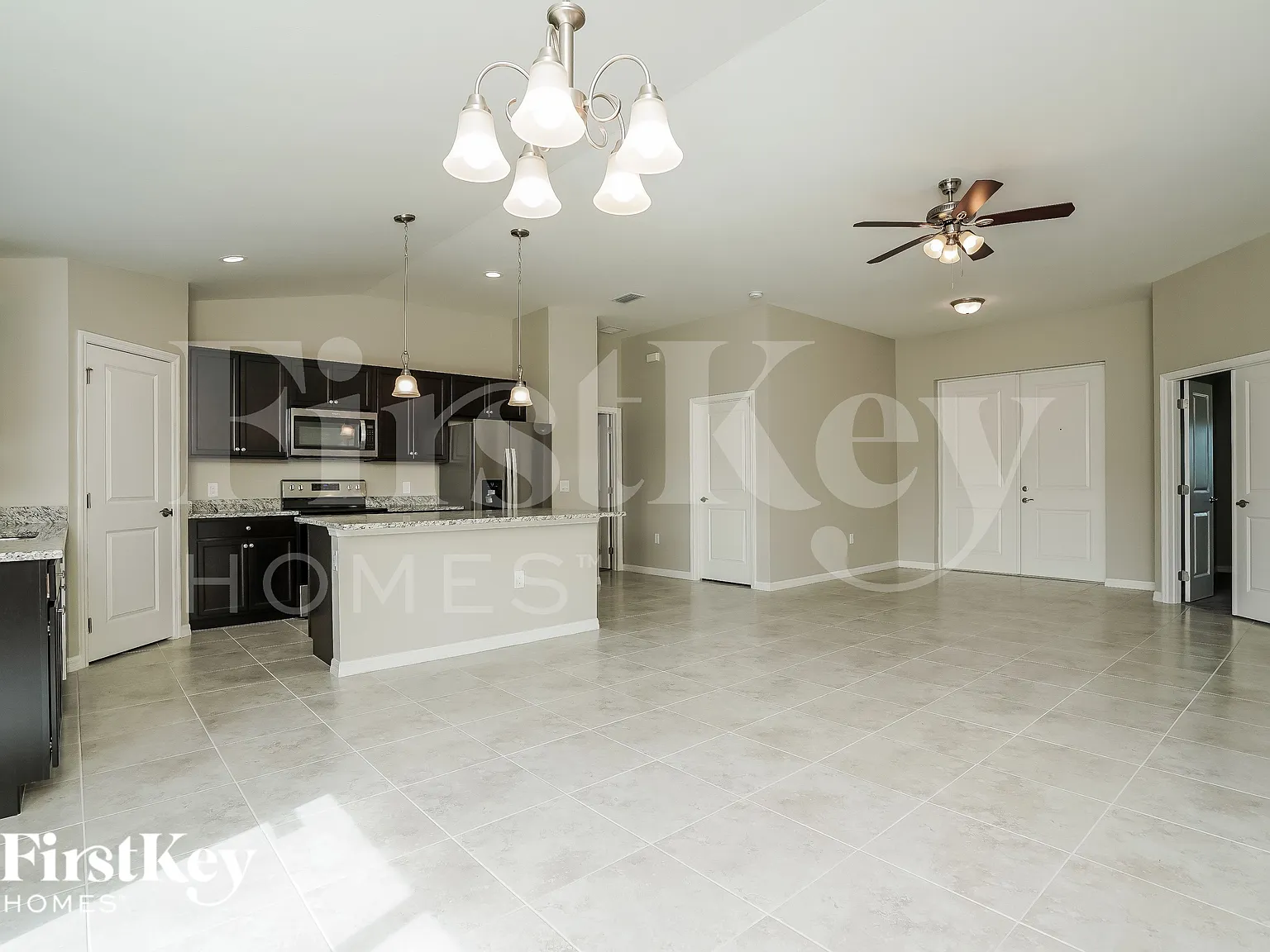 3 bed, 2.0 bath, 1670 sqft, $1,530 — Photo 4