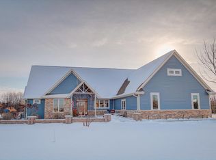 2635 Sunset Rd, Port Washington, WI 53074