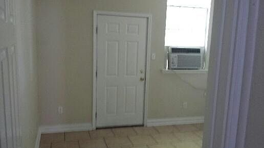 5th image of 2705 Marais St #2705