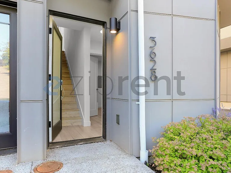 3628 14th Ave S — Photo 2