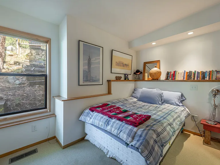 1466 Juniper Mountain Rd — Photo 25