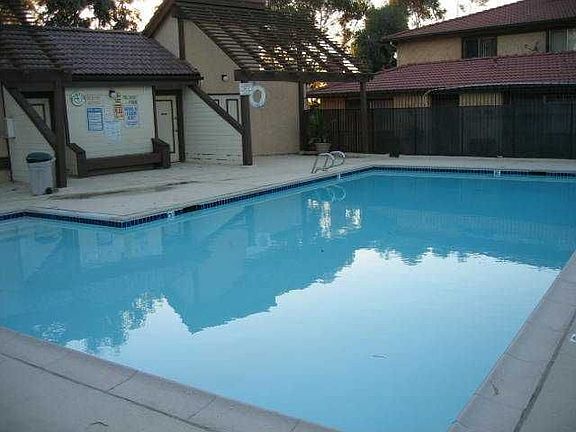 5th image of 1575 Terrace Pine Ln Unit B