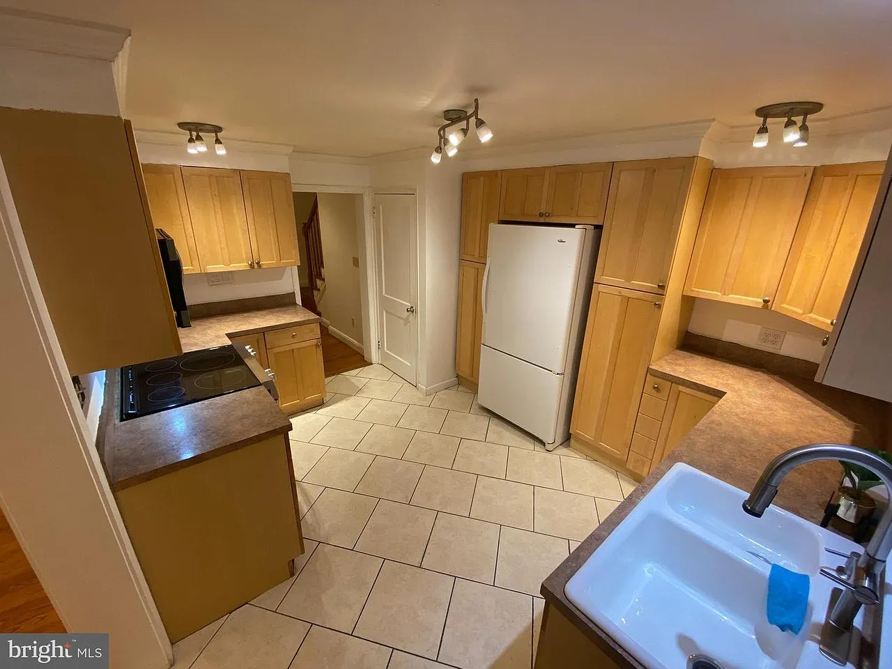 3 bed, 1440 sqft, $2,450 — Photo 4