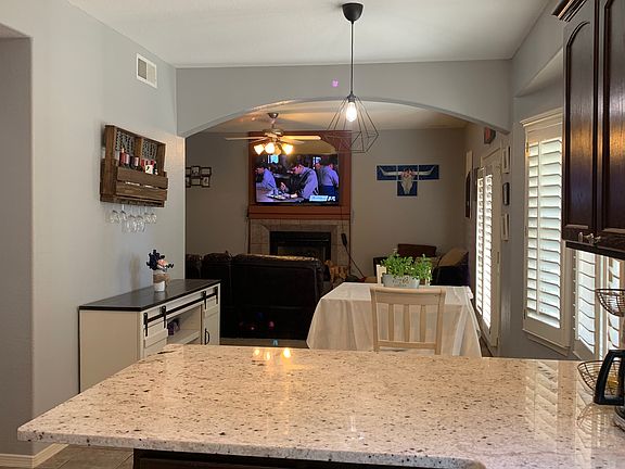 breakfast bar