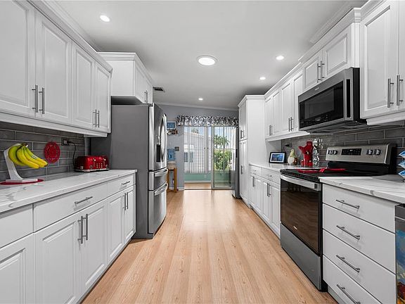 3rd image of 8433 REGAL WAY