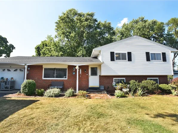 26 Bemis Way, Henrietta, NY 14467
