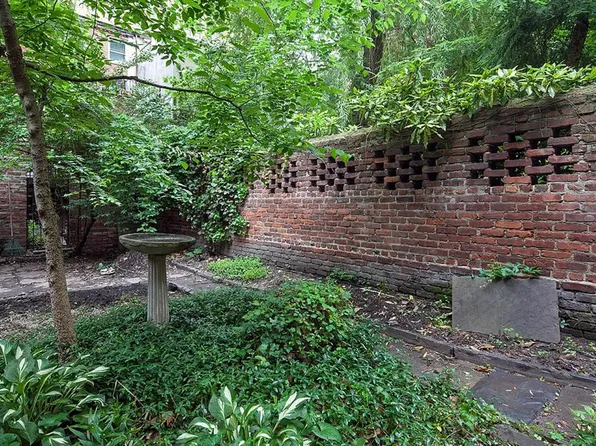 454 West 25th Street image 3 of 4