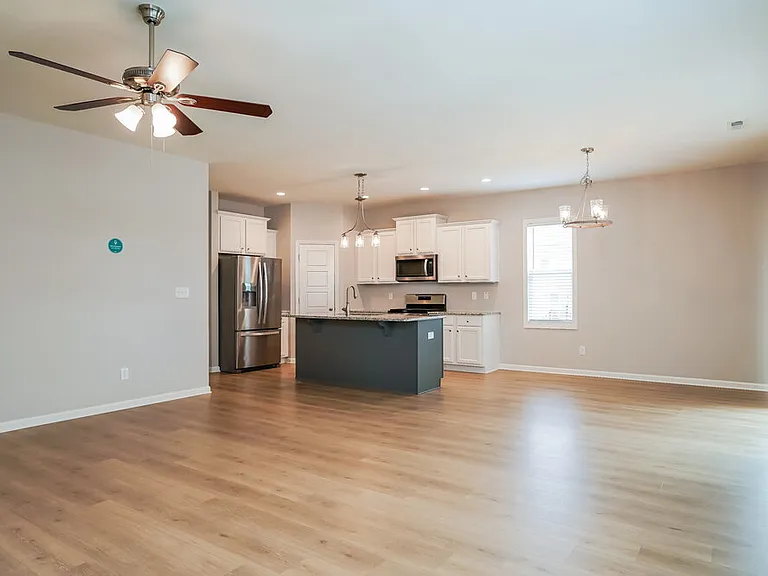 194 W Lumber Ct — Photo 4