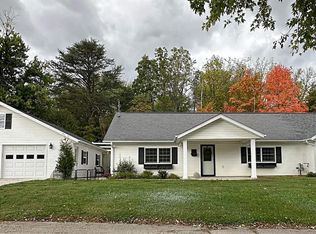 403 N Oak St, Loogootee, IN 47553