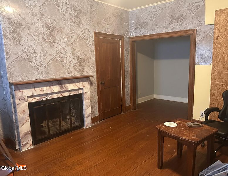 5th image of 79 Broad Street