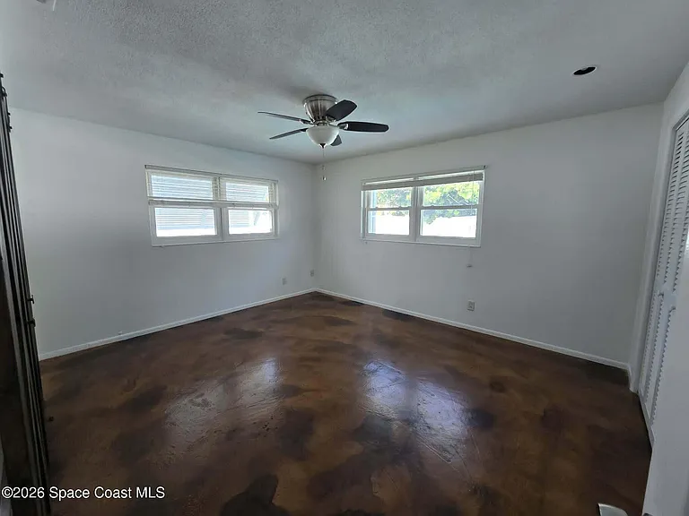 598 Verbenia Ct — Photo 8