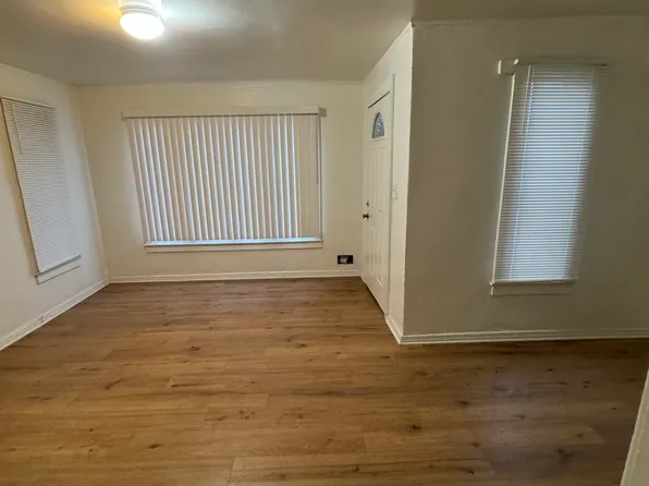 138 W 117th St, Los Angeles, CA 90061
