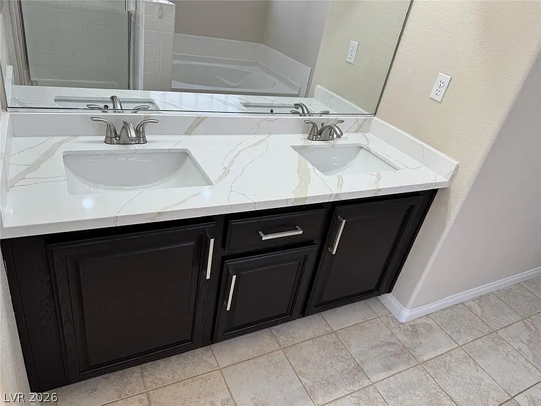 6197 Glimmering Light Ave — Photo 23