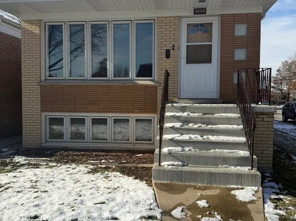 5200 S Lotus Ave, Chicago, IL 60638