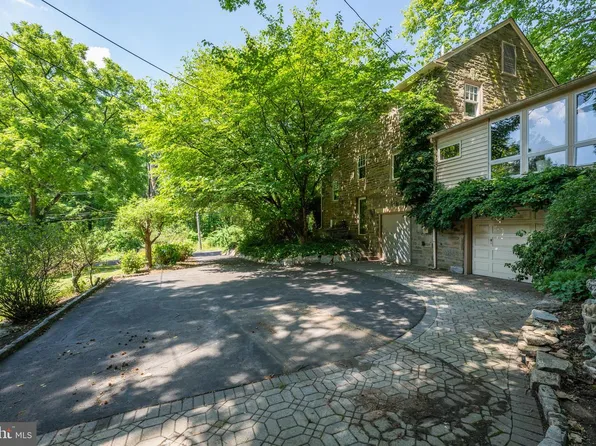 495 Byberry Rd, Huntingdon Valley, PA 19006