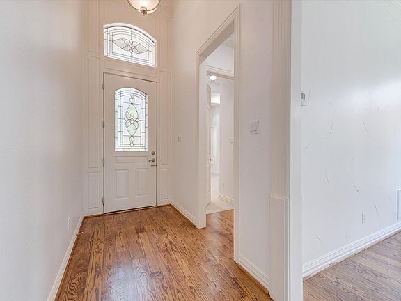 4th image of 628 Chandon Ct