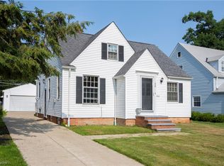 428 Elmwood Rd, Bay Village, OH 44140