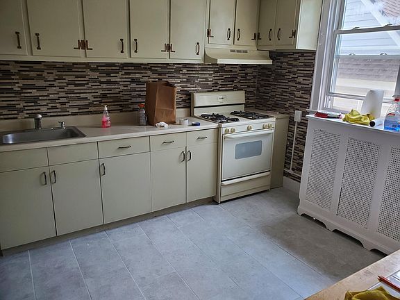 5th image of 739 Palisade Ave #781