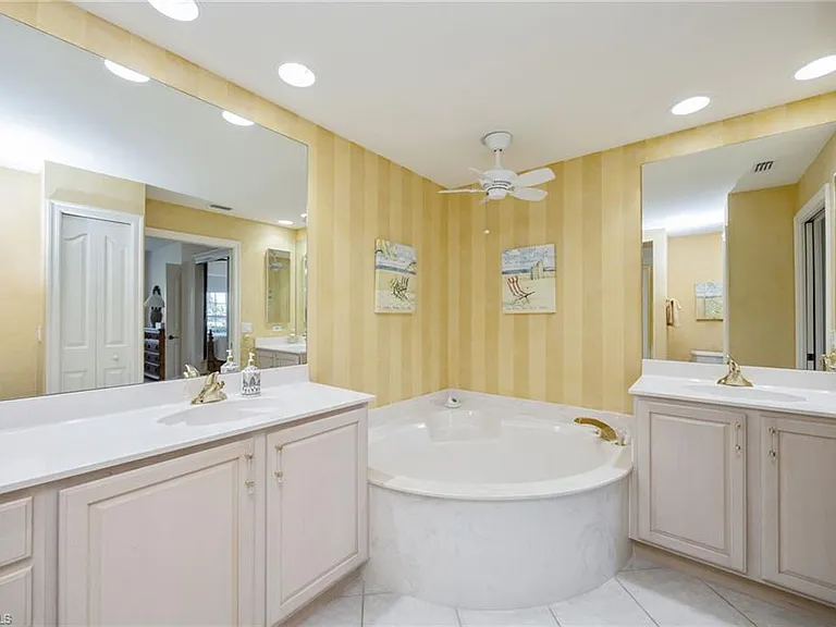 8200 Saratoga Dr #401 — Photo 15