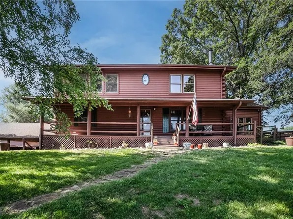 3389 SE Old Barn Ln, Holt, MO 64048