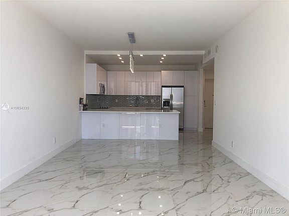 4th image of 19370 Collins Ave #Penthouse 19