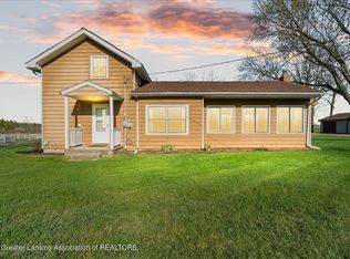 450 Noble Rd, Williamston, MI 48895