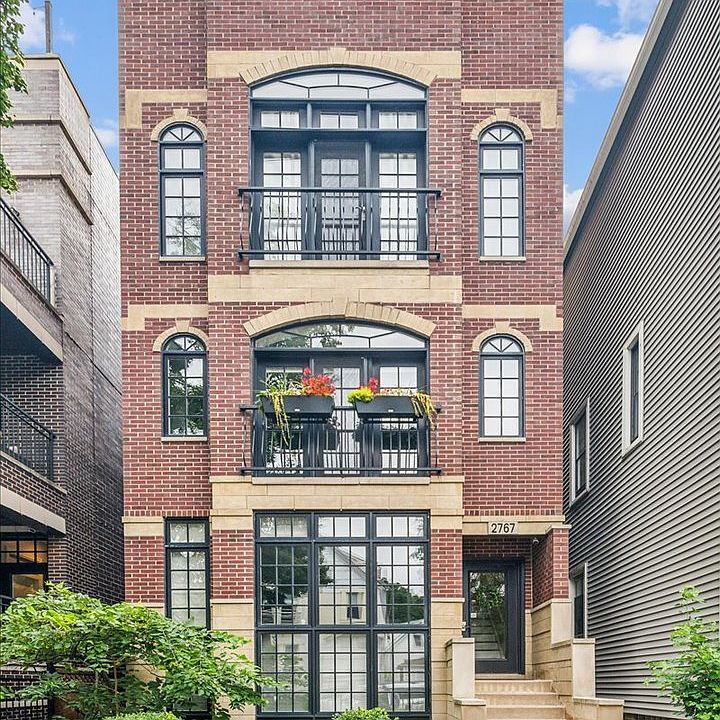 1st image of 2767 N Kenmore Ave #3