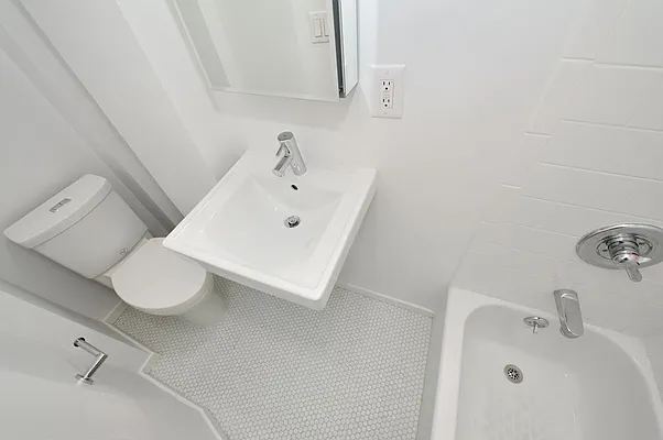 Rented by Aether Property Group | media 14