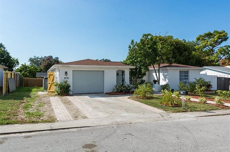 9721 Rainbow Ln, Port Richey, FL 34668 | Zillow