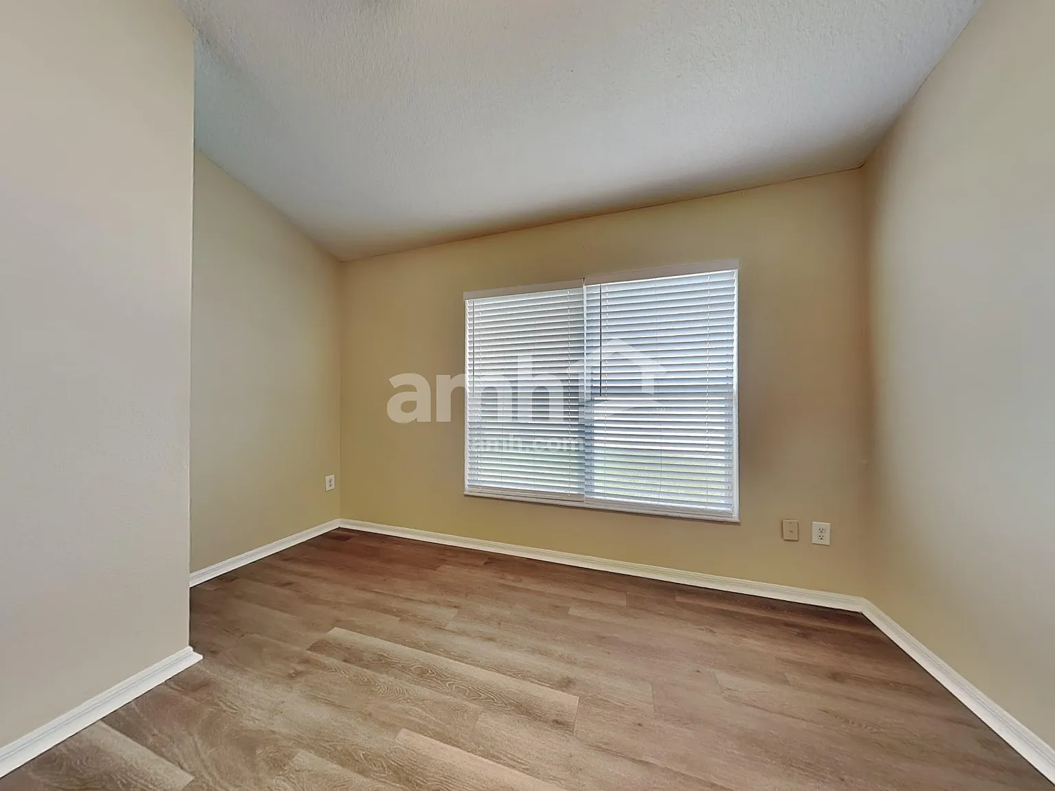 4 bed, 3.0 bath, 1808 sqft, $2,780 — Photo 4